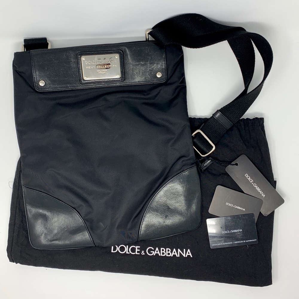 Sleek Authentic Dolce & Gabbana Messenger Bag